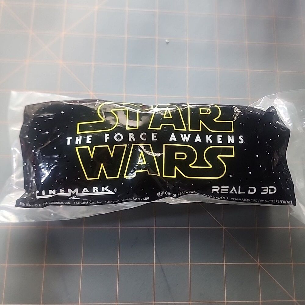 Star Wars The Force Awakens 3D glasses CineMark Real D 3D White New Sealed